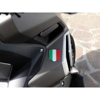 Scudetto Tricolore cm 5x5,5 3D